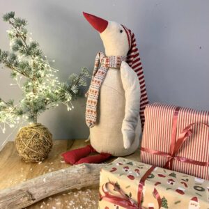 Stor julepingvin i tekstil