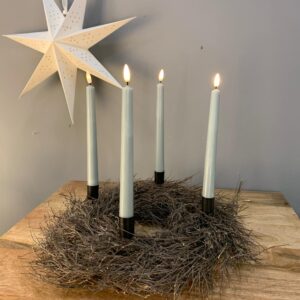 Fineste krans af grene