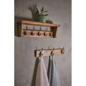 Skøn Hylde med knager