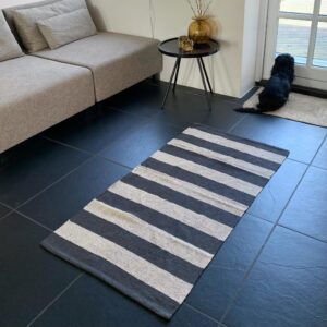 Stribet tæppe / løber 60 x 90 cm