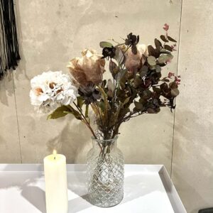 Buket 3 - Kunstige blomster Pudder / Brun