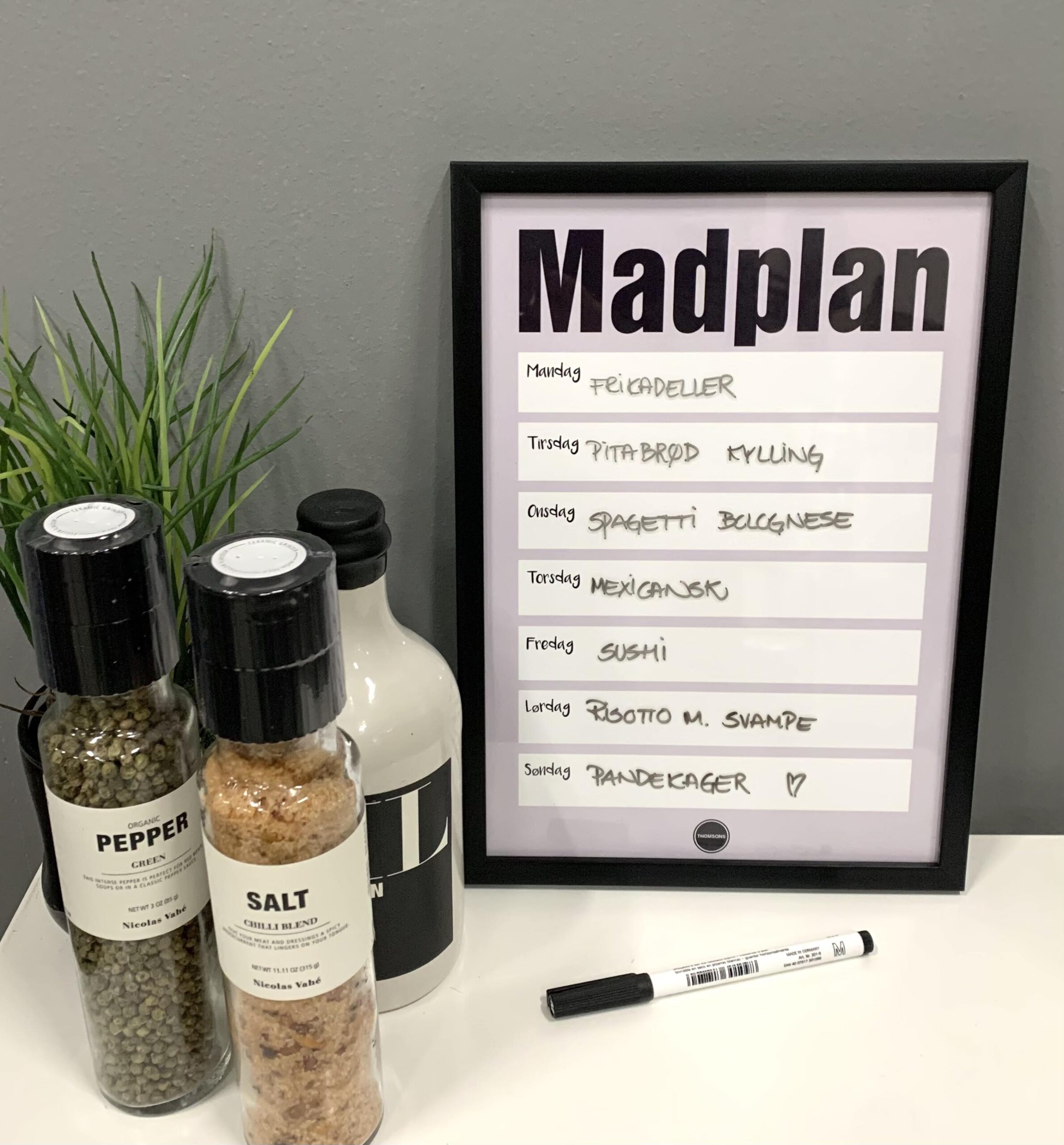 Madplan Grå Sort Ramme - Billede 2