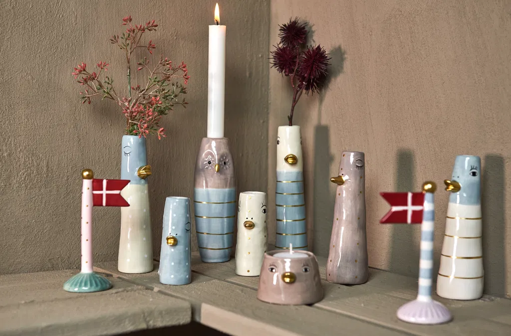 Vase And Sand / Gul Prikker - Billede 2